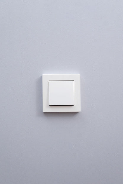 JUNG-Weiß-Glänzend-A550-Standard, Uncategorized, Anders Smart
