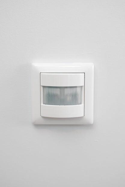 Gira-Weiß-Glänzend-S55-Komfort, Uncategorized, Anders Smart