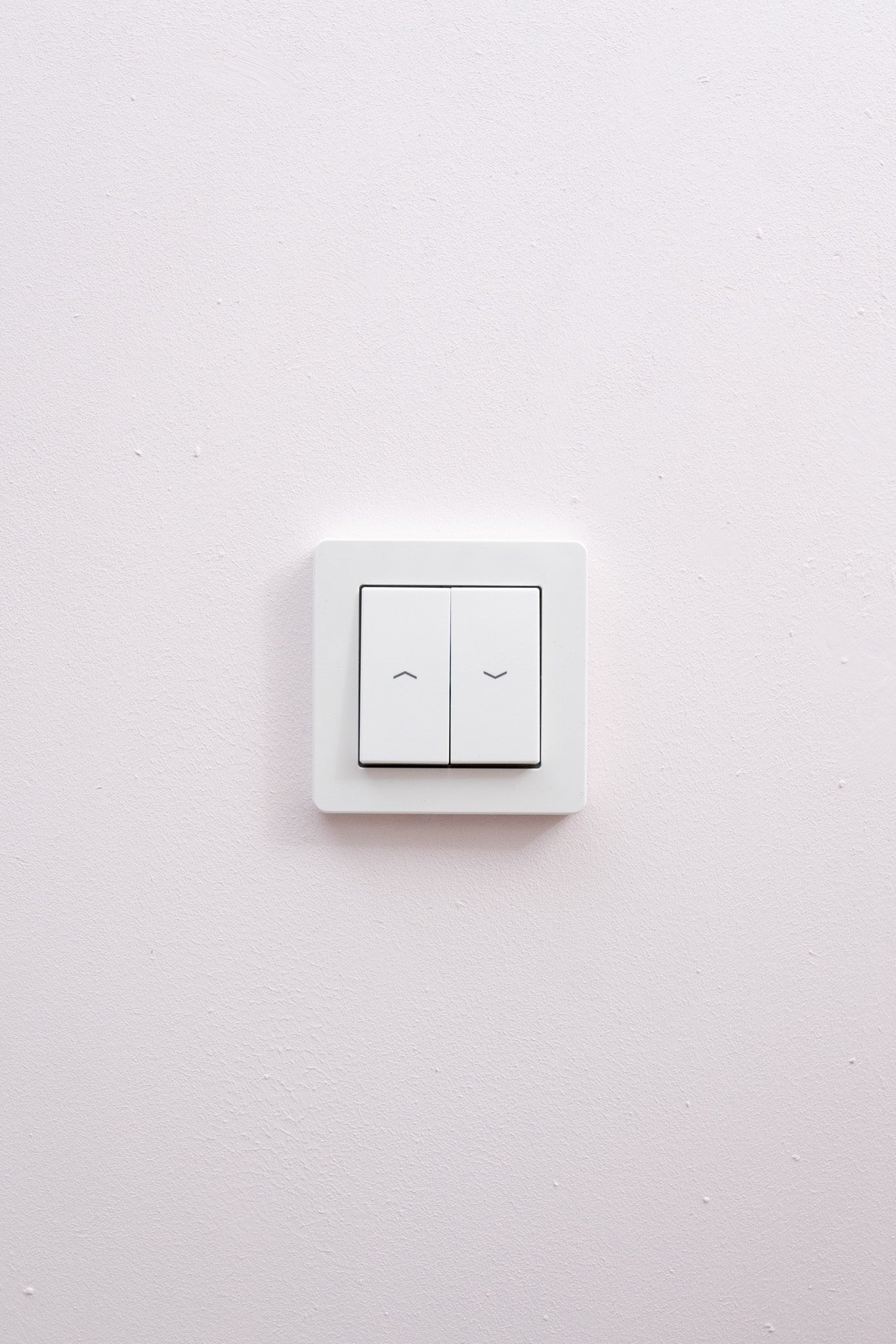 Jalousie-Analog-JUNG-Weiß-Glänzend-A Flow, Uncategorized, Anders Smart