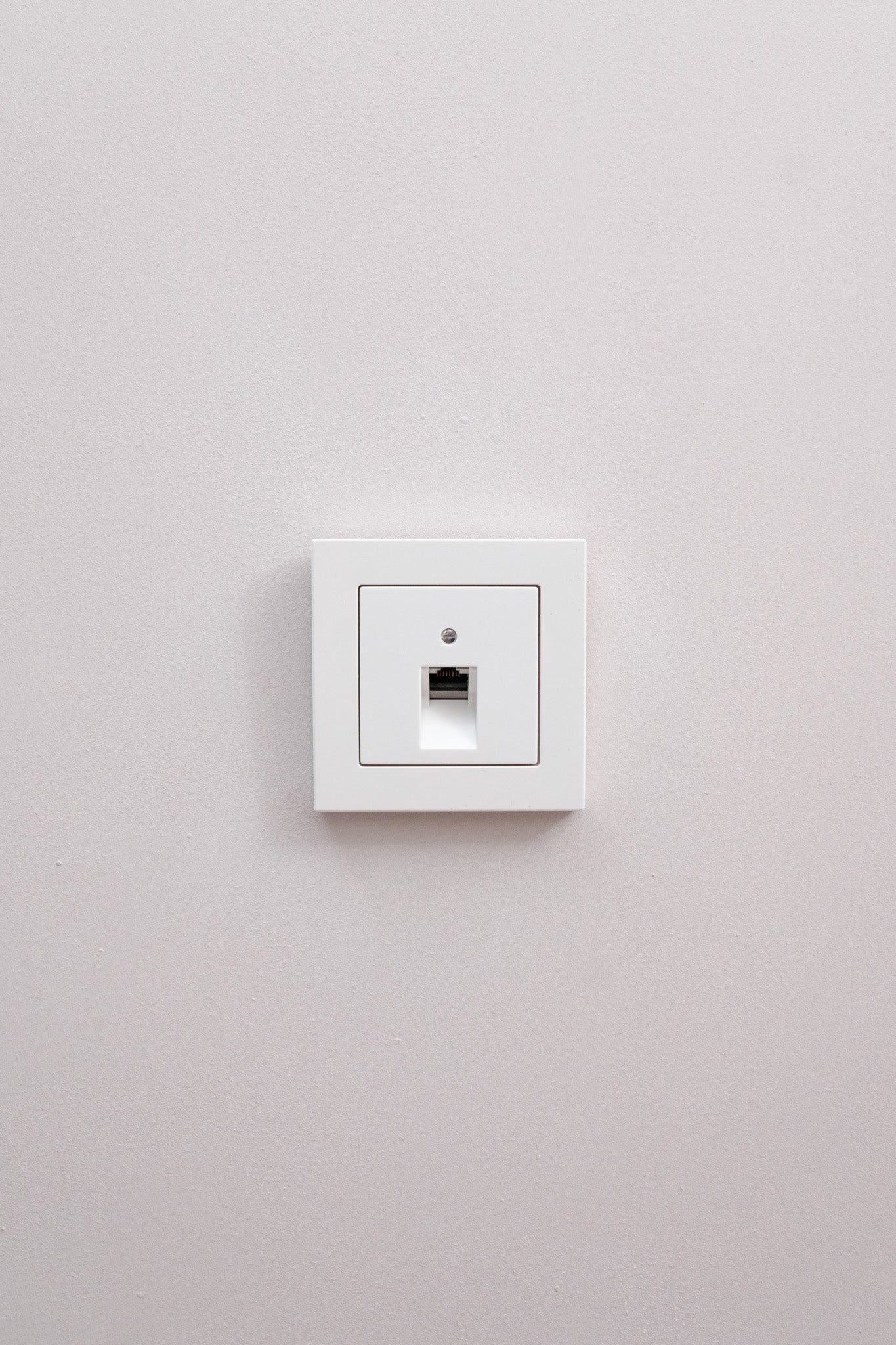 JUNG-Weiß-Glänzend-A550-Standard, Uncategorized, Anders Smart