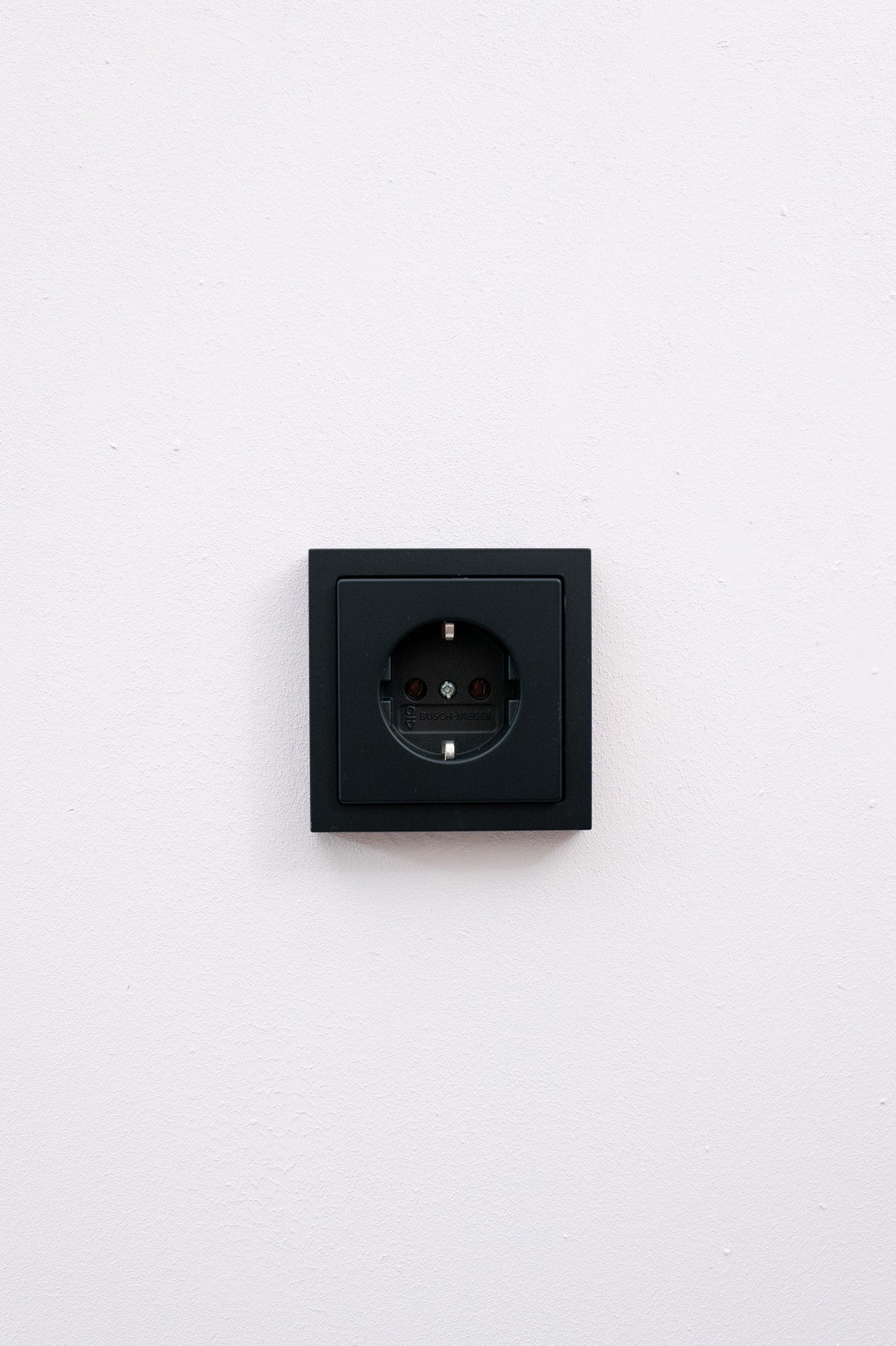 Busch Jaeger-Schwarz-Matt-Future Linear-Standard, Uncategorized, Anders Smart