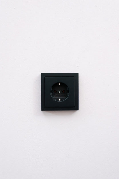 Busch Jaeger-Schwarz-Matt-Future Linear-Standard, Uncategorized, Anders Smart