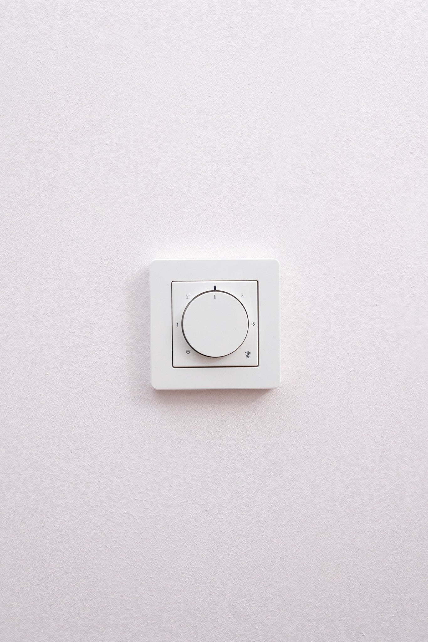 RTF-Analog-JUNG-Weiß-Glänzend-A Flow, Uncategorized, Anders Smart