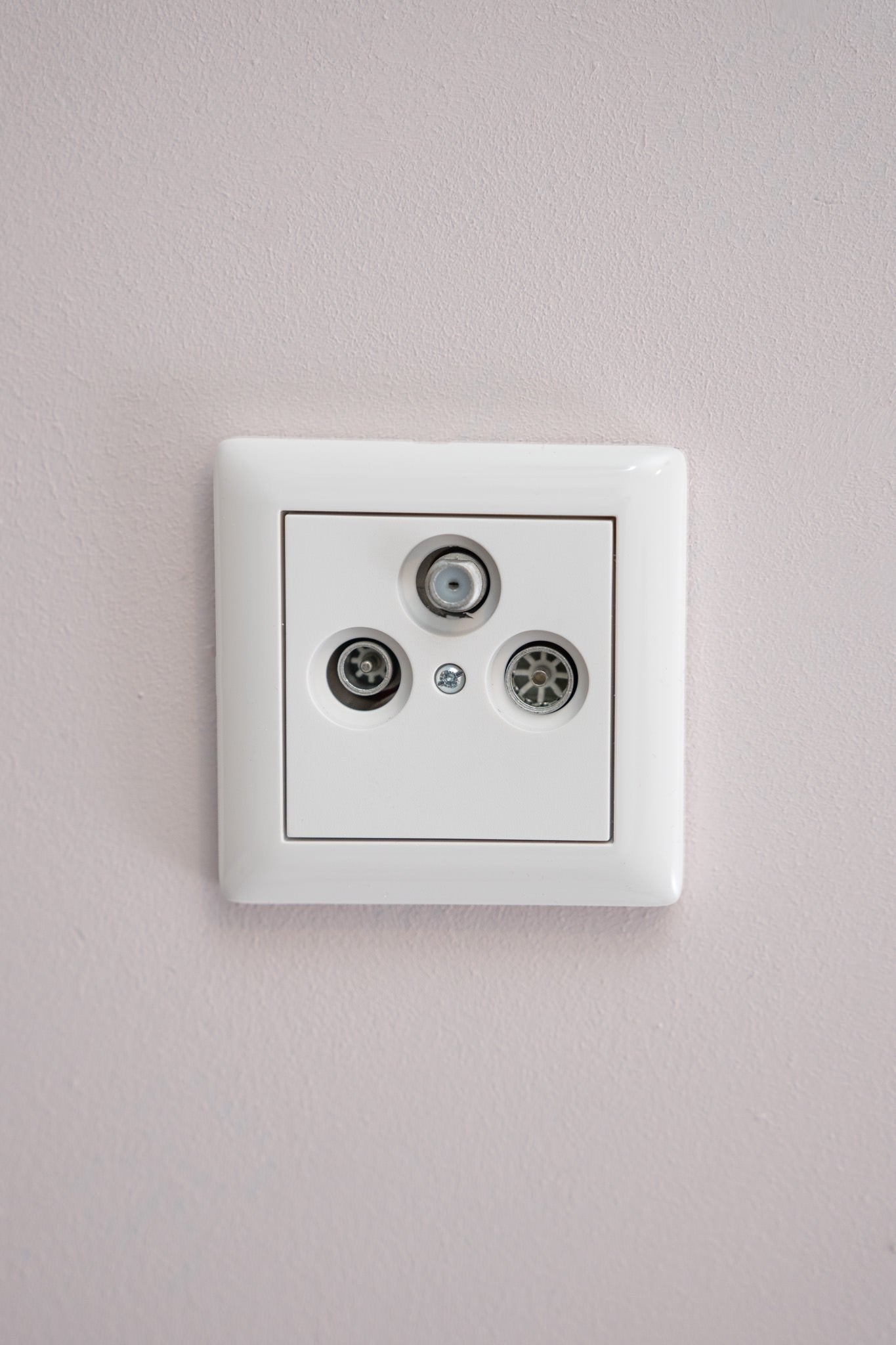 Gira-Weiß-Glänzend-S55-Standard, Uncategorized, Anders Smart