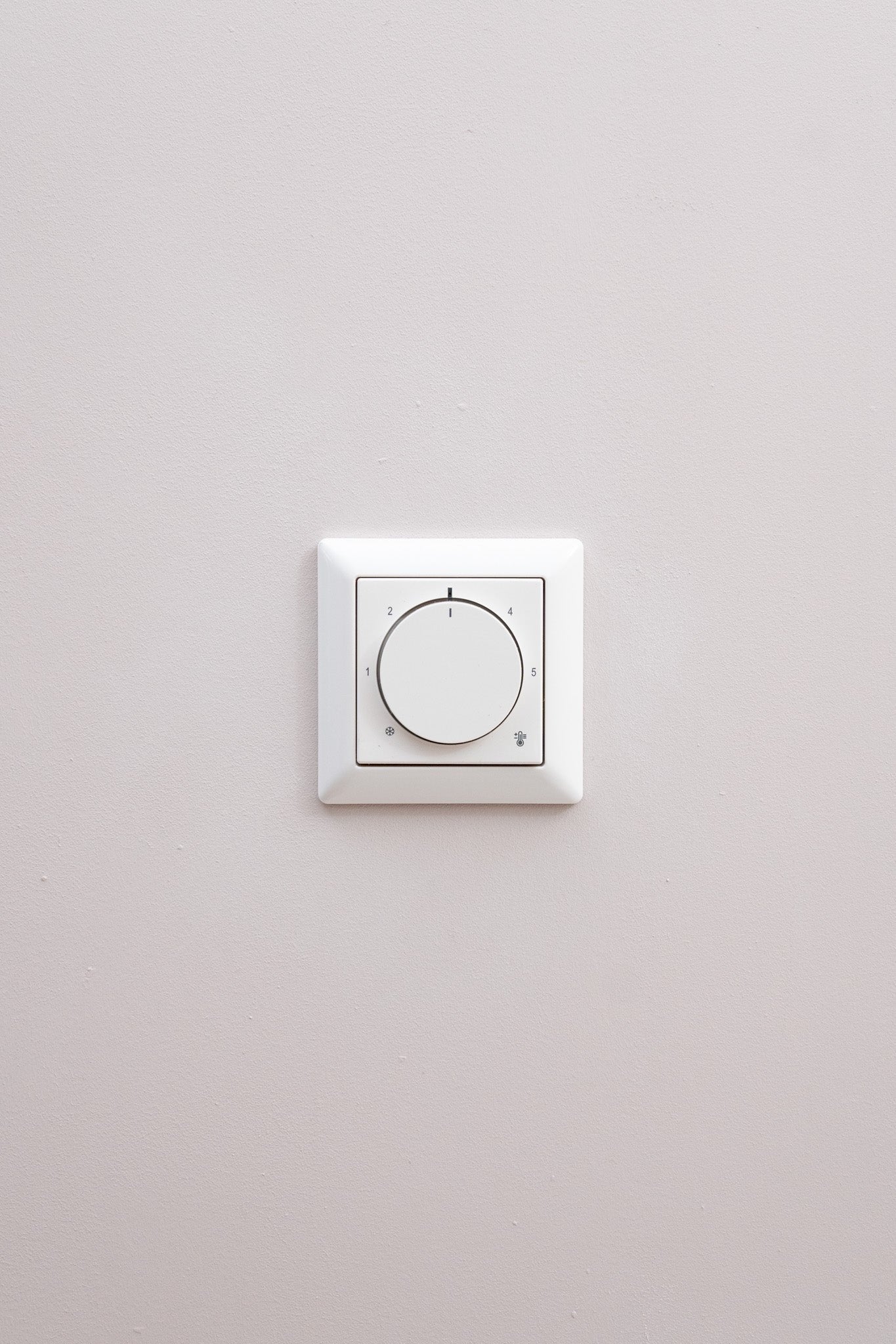 RTF-Analog-JUNG-Alpinweiß-Glänzend-AS500, Uncategorized, Anders Smart